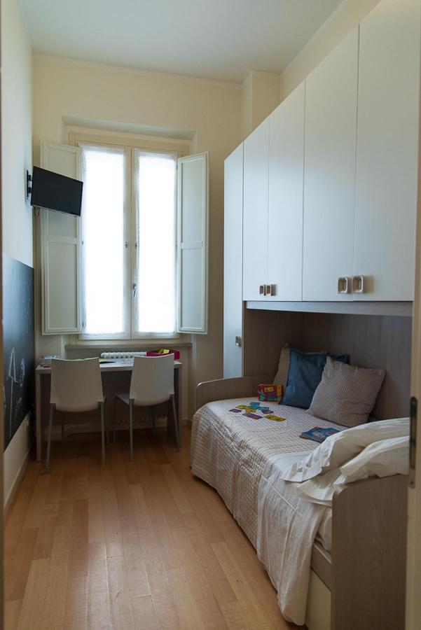 Zara D'Amare A Pesaro 10 Metri Dalla Spiaggia By Yohome Exterior foto
